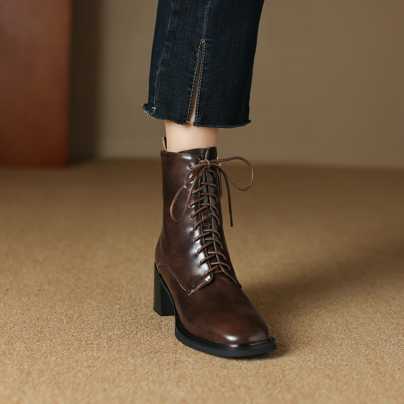 USS Shoes Sandy Women's Leather Lace Up Boots - Luxuryurbanwear