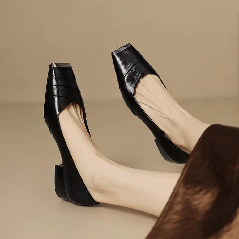 USS Shoes Scarlet Women's Leather Dress Square Toe Pumps