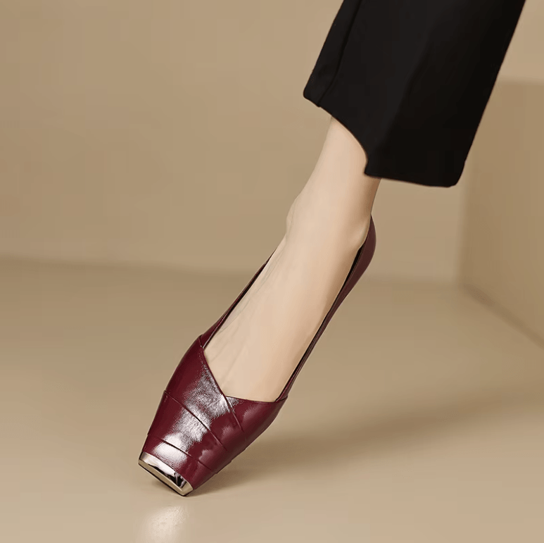 USS Shoes Scarlet Women's Leather Dress Square Toe Pumps