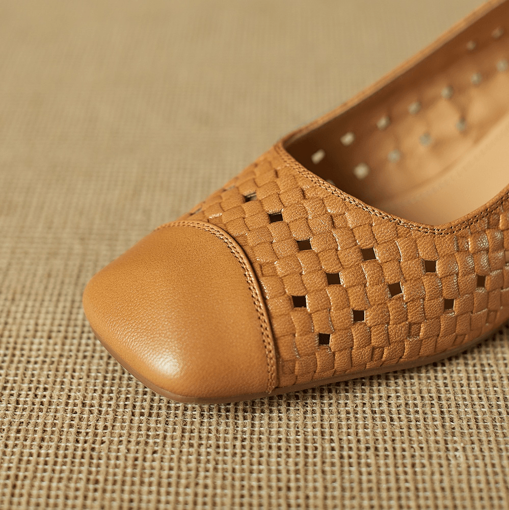 USS Shoes Sylvia Women's Hollow-Out Leather Pumps