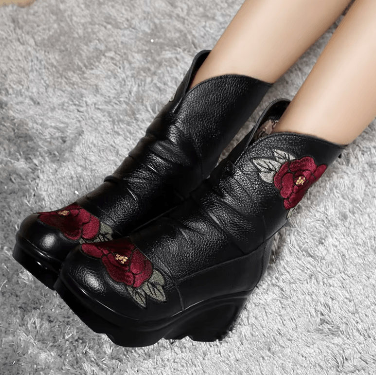 USS Shoes Virginia Women's Embroidered Leather Vintage Boots