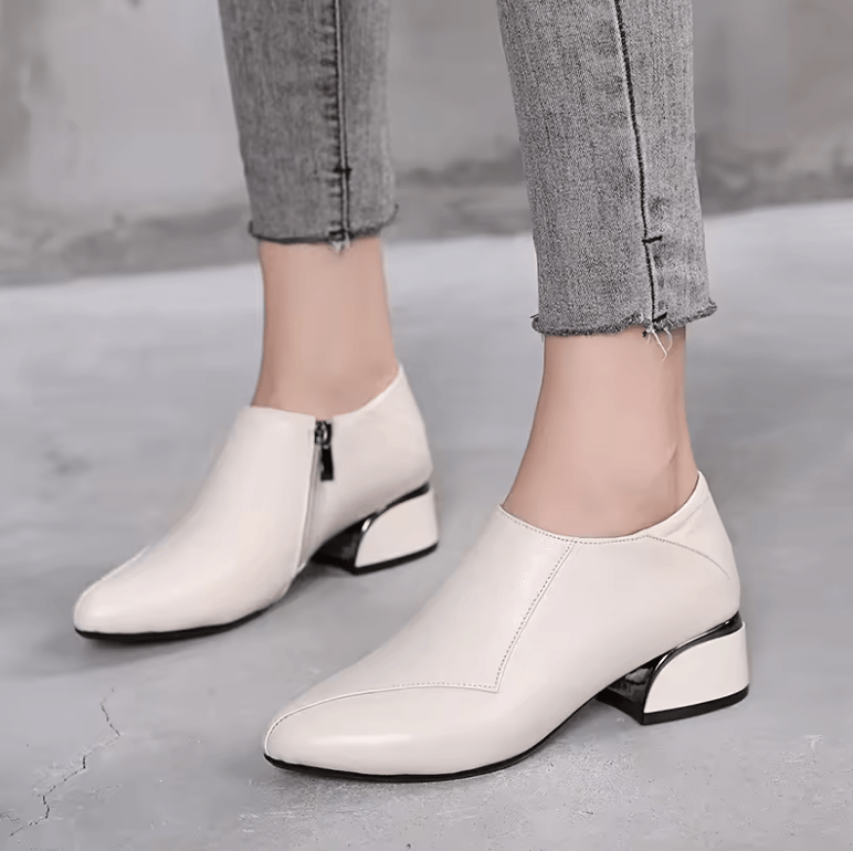 USS Shoes Virginia Women's Pointed Toe Zipper Pumps