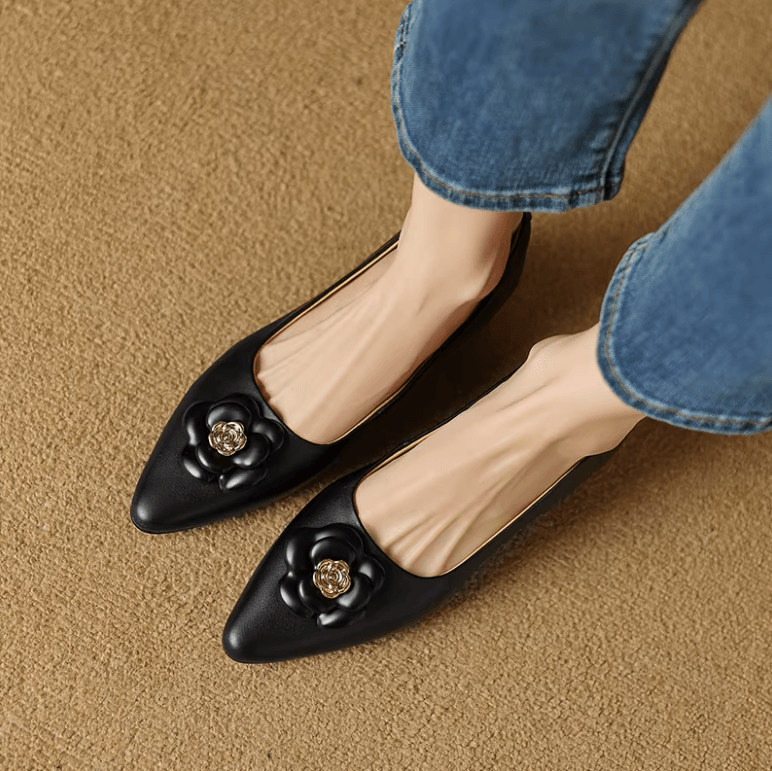 USS Shoes Fanny Women's Leather Mid Heels Flower Buckle Pumps