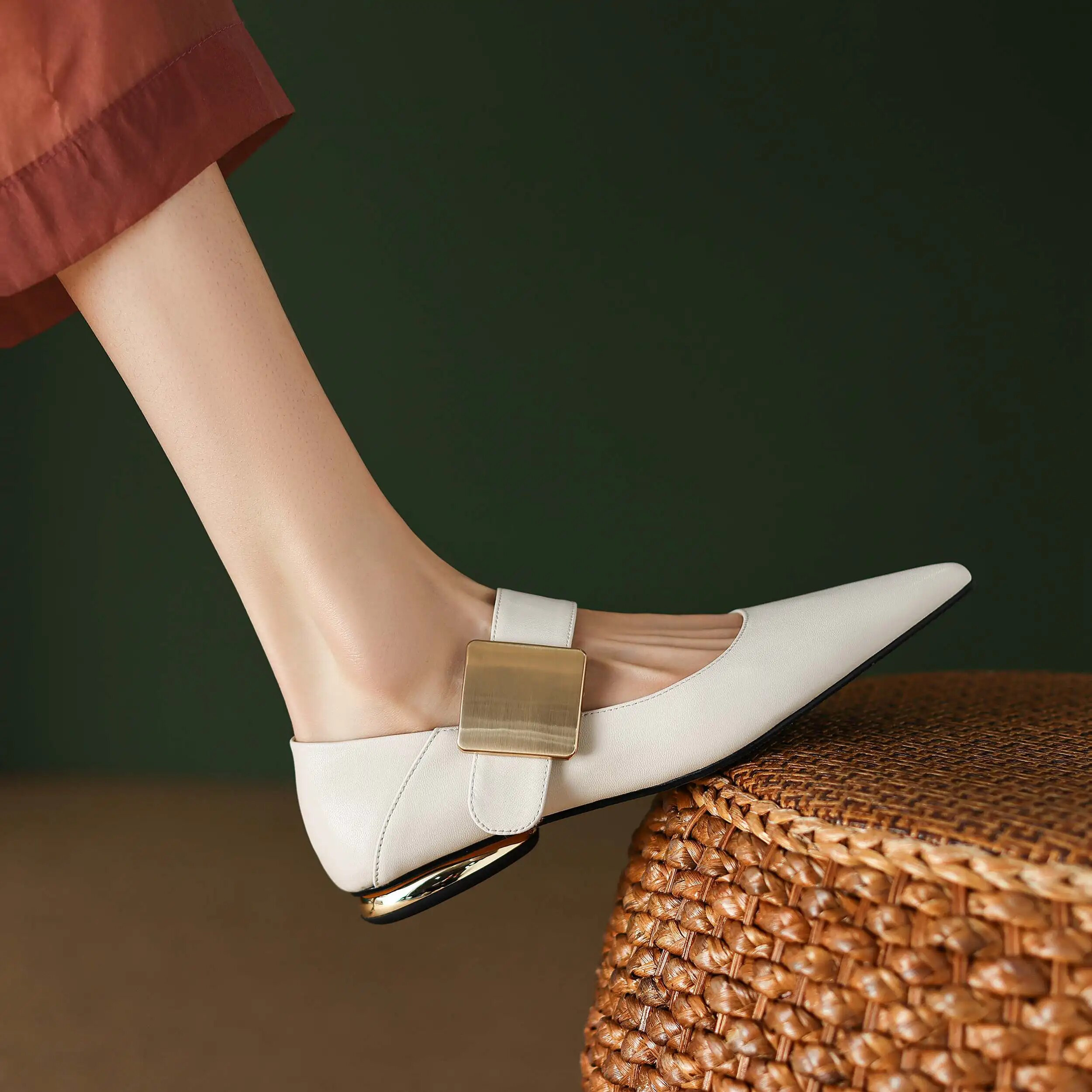 USS Shoes Naybi Women's Pointed Toe Dress Flats - Luxuryurbanwear