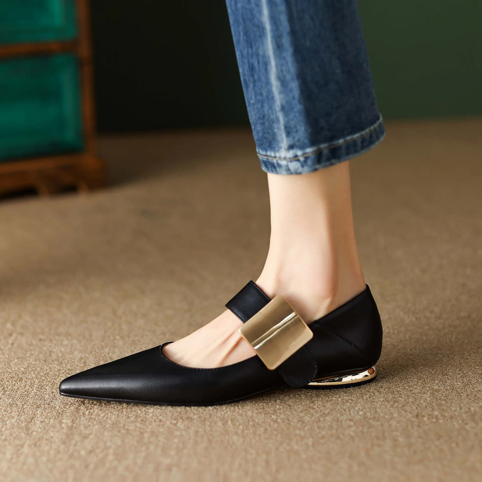 USS Shoes Naybi Women's Pointed Toe Dress Flats - Luxuryurbanwear