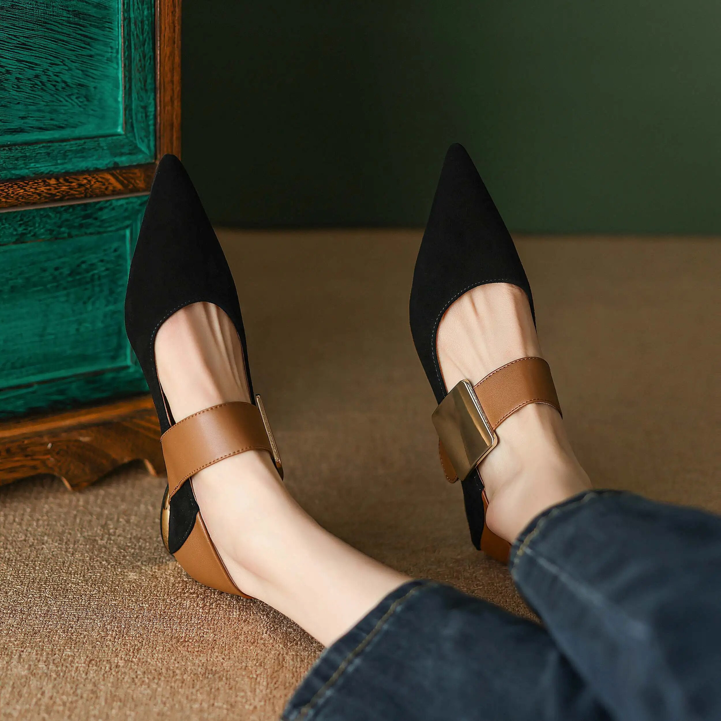 USS Shoes Naybi Women's Pointed Toe Dress Flats - Luxuryurbanwear